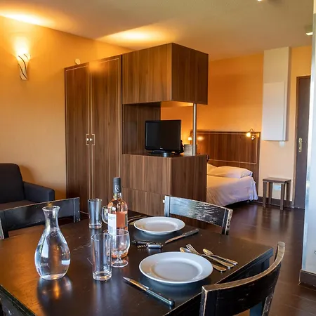 Apartment Avec Piscine Chauffee, Wifi, Animaux Acceptes A - Fr-1-165b-26 Jausiers